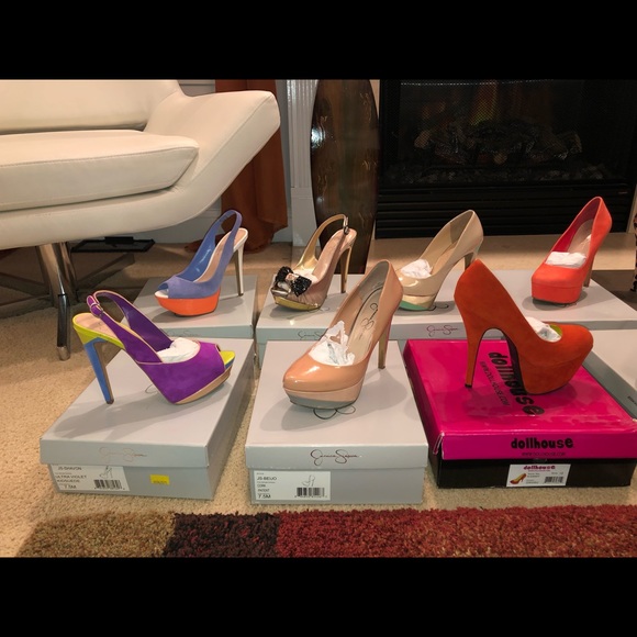 Size 7.5 - Picture 2 of 8